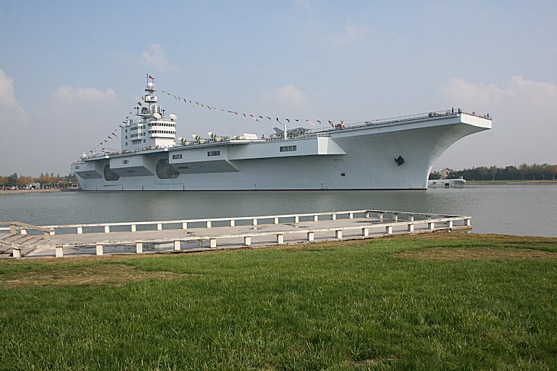 http://www.flankers-site.co.uk/misc_pics/china carrier_02.jpg